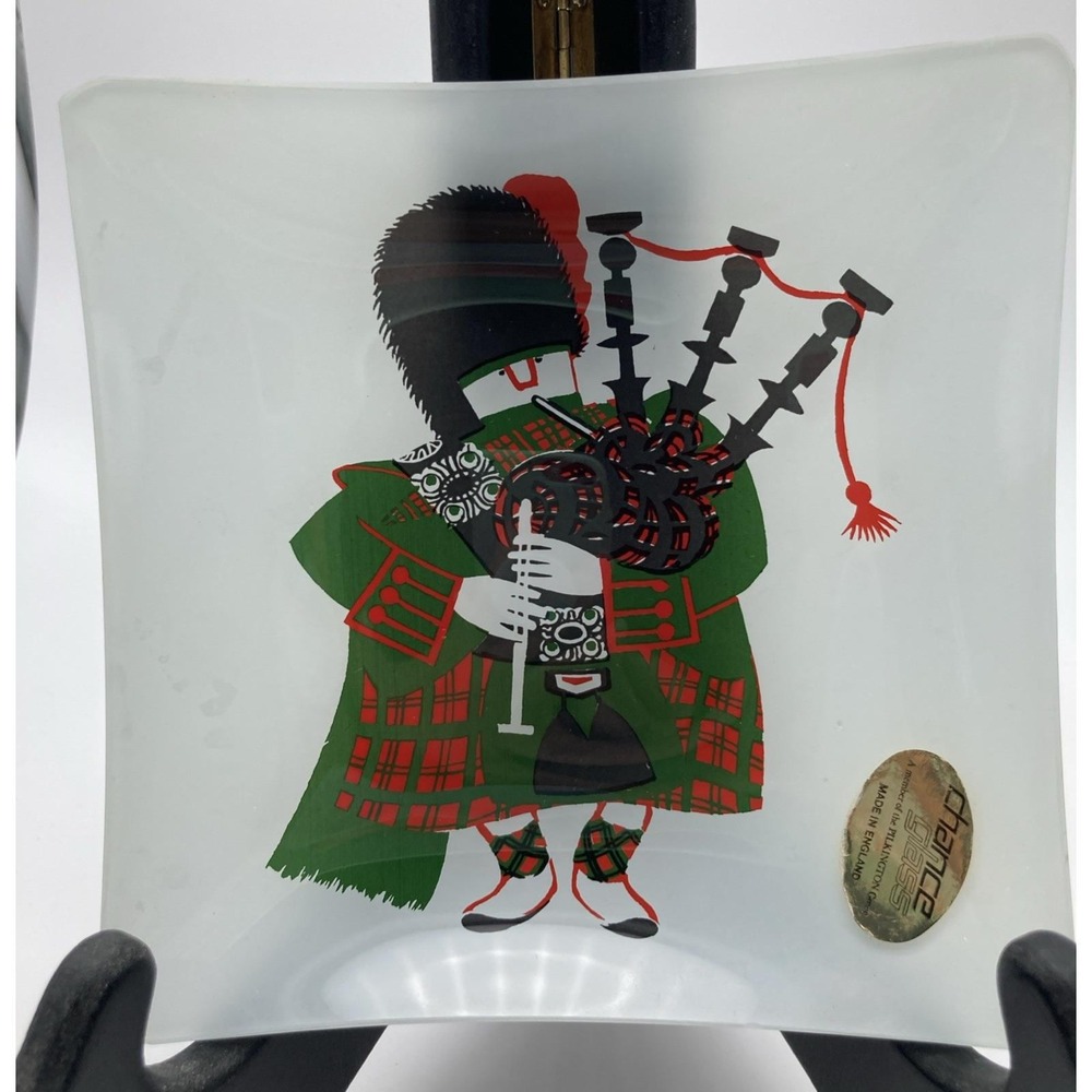 Vtg Kenneth Townsend Chance Glass Scottish Piper Trinket Dish England 1973 Small
